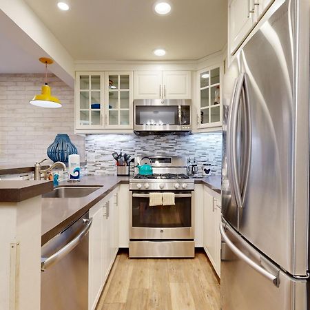 Doorstep To Disneyland Condos Анахайм Екстериор снимка