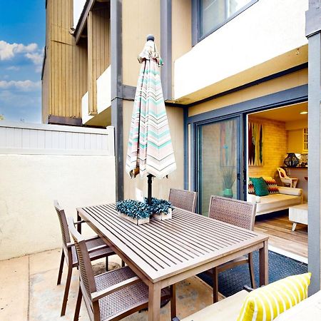 Doorstep To Disneyland Condos Анахайм Екстериор снимка